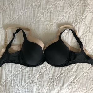 Bundle Wacoal Nude and Black Bras